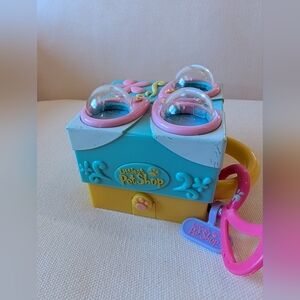 Retired Littlest Pet Shop Teeniest Tiniest Pop Up Bunny Playset